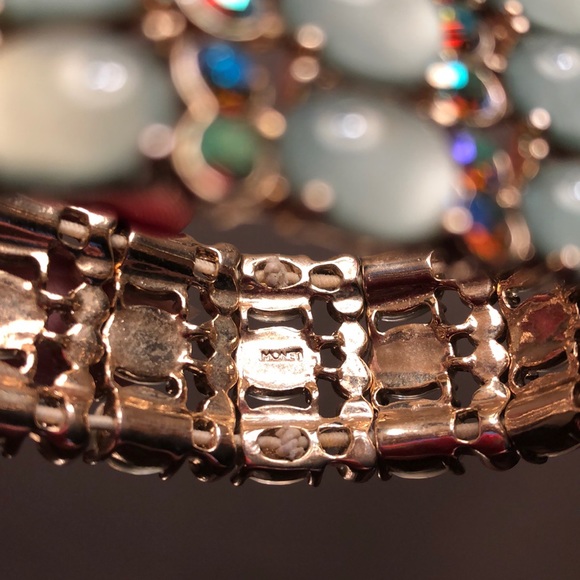 🌞❤️Stunning Crystal & Iridescent Bead Bracelet! - Picture 7 of 8